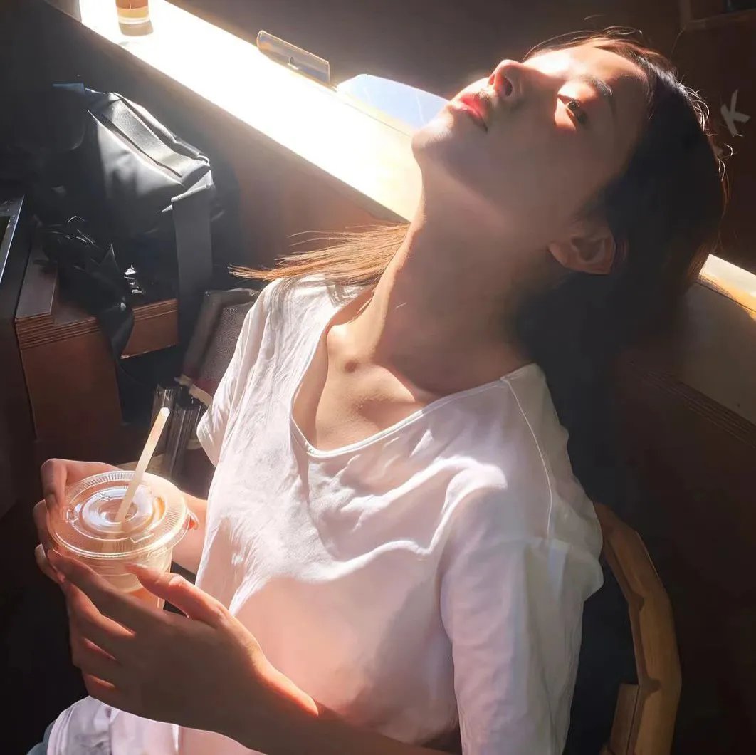 阴晴不定大哥哥