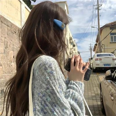 世间无人再似我